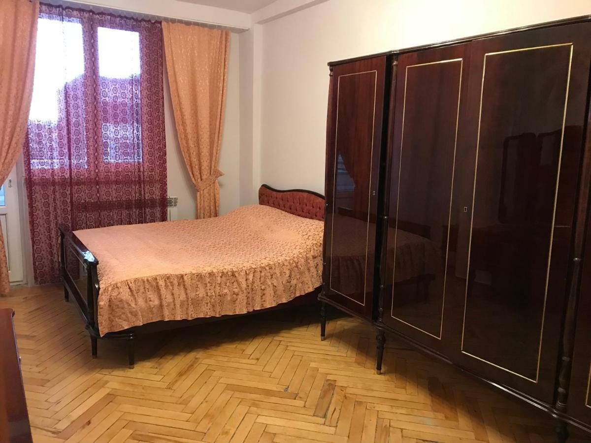 Апартаменты 33 Martiros Saryan Street Ереван Экстерьер фото