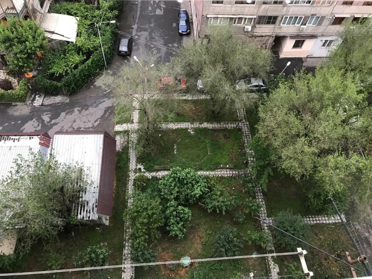 Апартаменты 33 Martiros Saryan Street Ереван Экстерьер фото