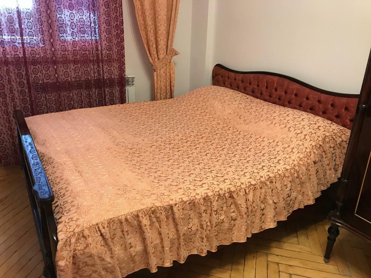 Апартаменты 33 Martiros Saryan Street Ереван Экстерьер фото