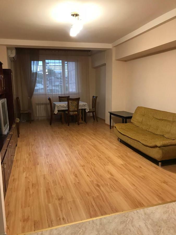 Апартаменты 33 Martiros Saryan Street Ереван Экстерьер фото