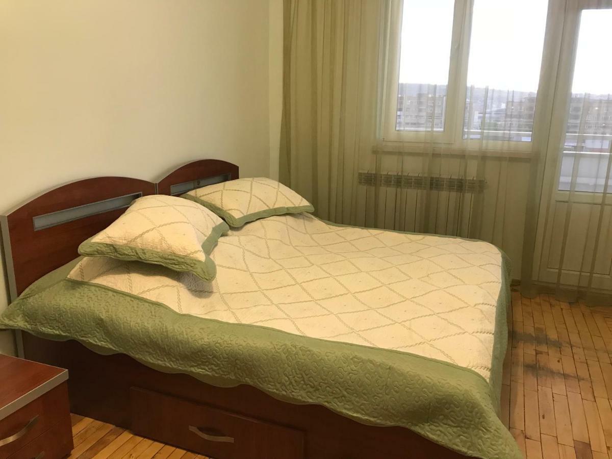 Апартаменты 33 Martiros Saryan Street Ереван Экстерьер фото